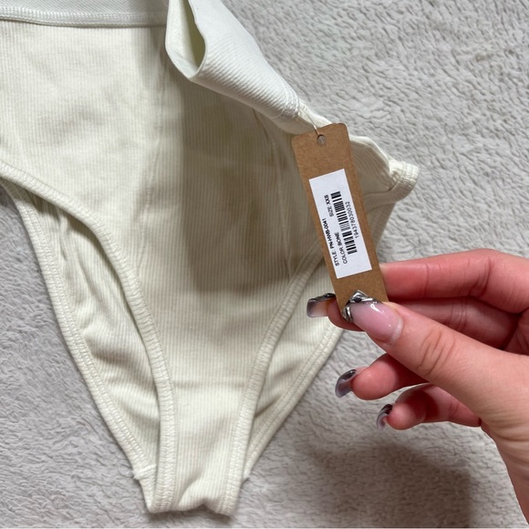 Skims Pantie! NWT, size
XXS. - Picture 2 of 3